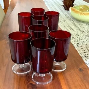 Vintage ruby, red luminarc France glasses Selling in sets of four